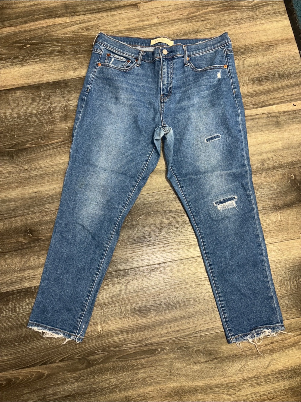 GAP Distressed Best Girlfriend Blue Jeans, sz 32